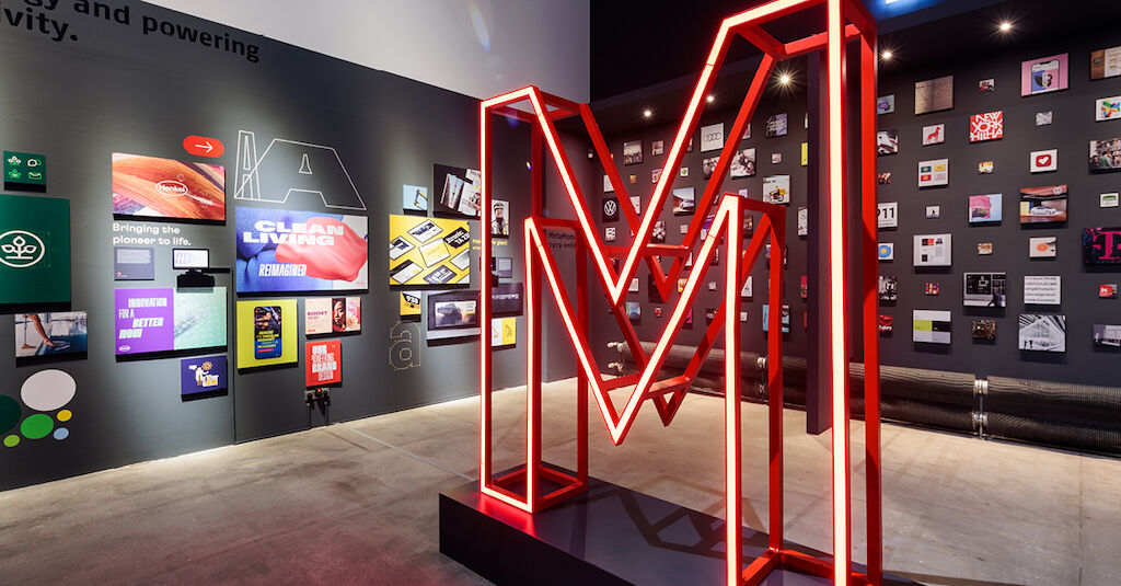 Red Dot Exhibition_01